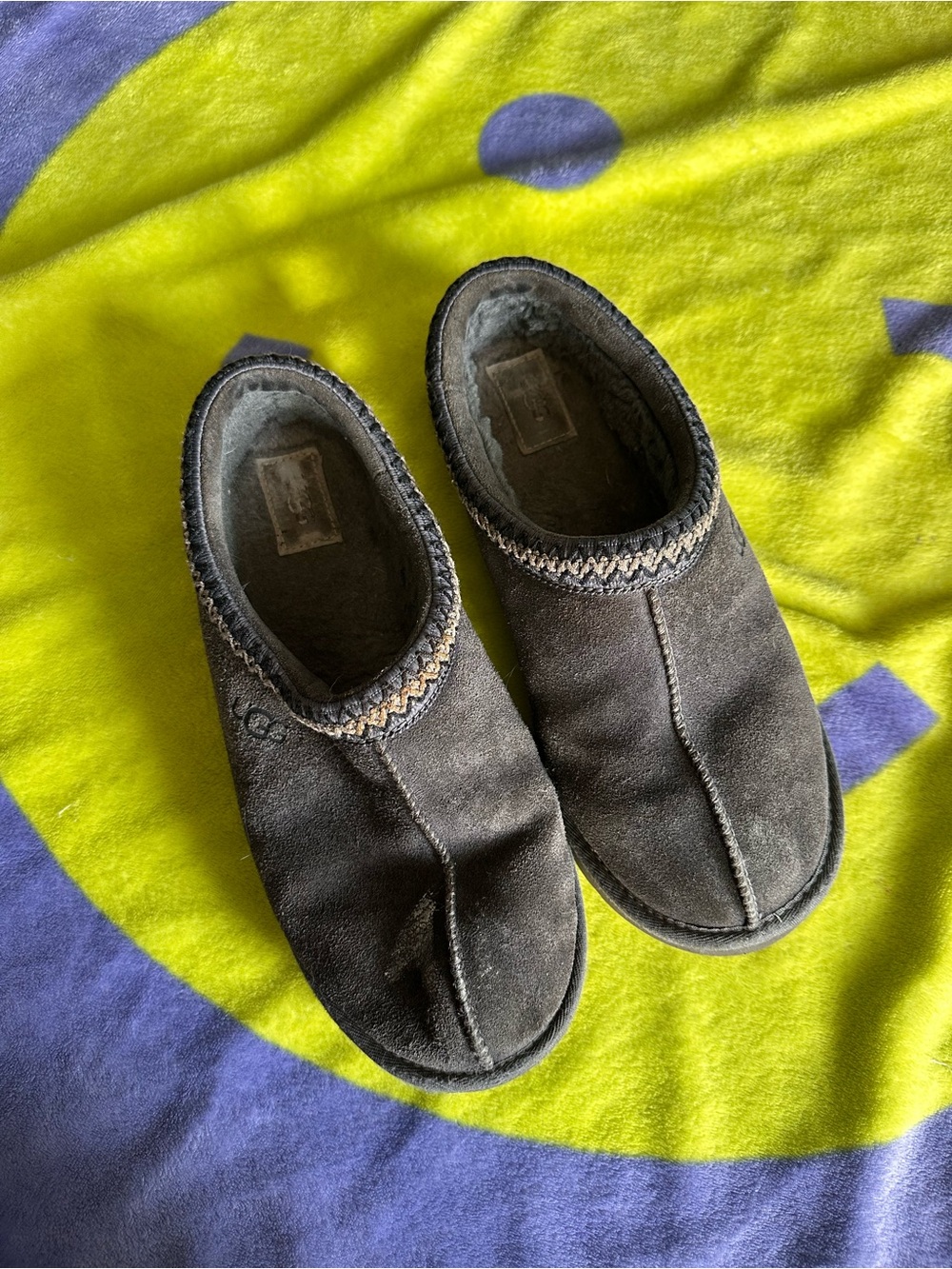 Ugg men’s size 11 shoes